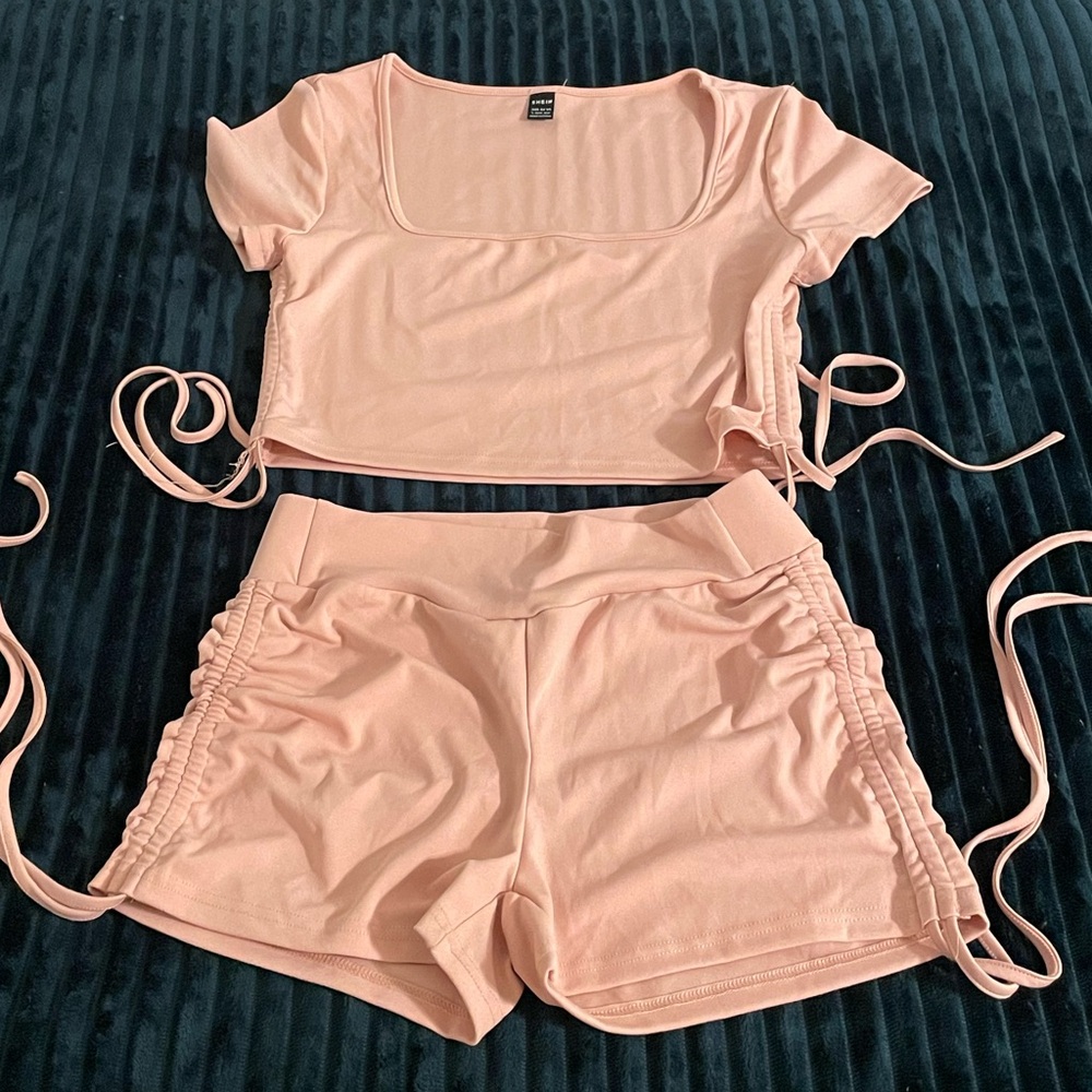 Large 2 piece SHEIN crop and shorts pink 40/42 8/10